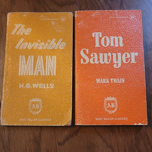 Vintage Other - The invisible man Tom Sawyer vintage book lot